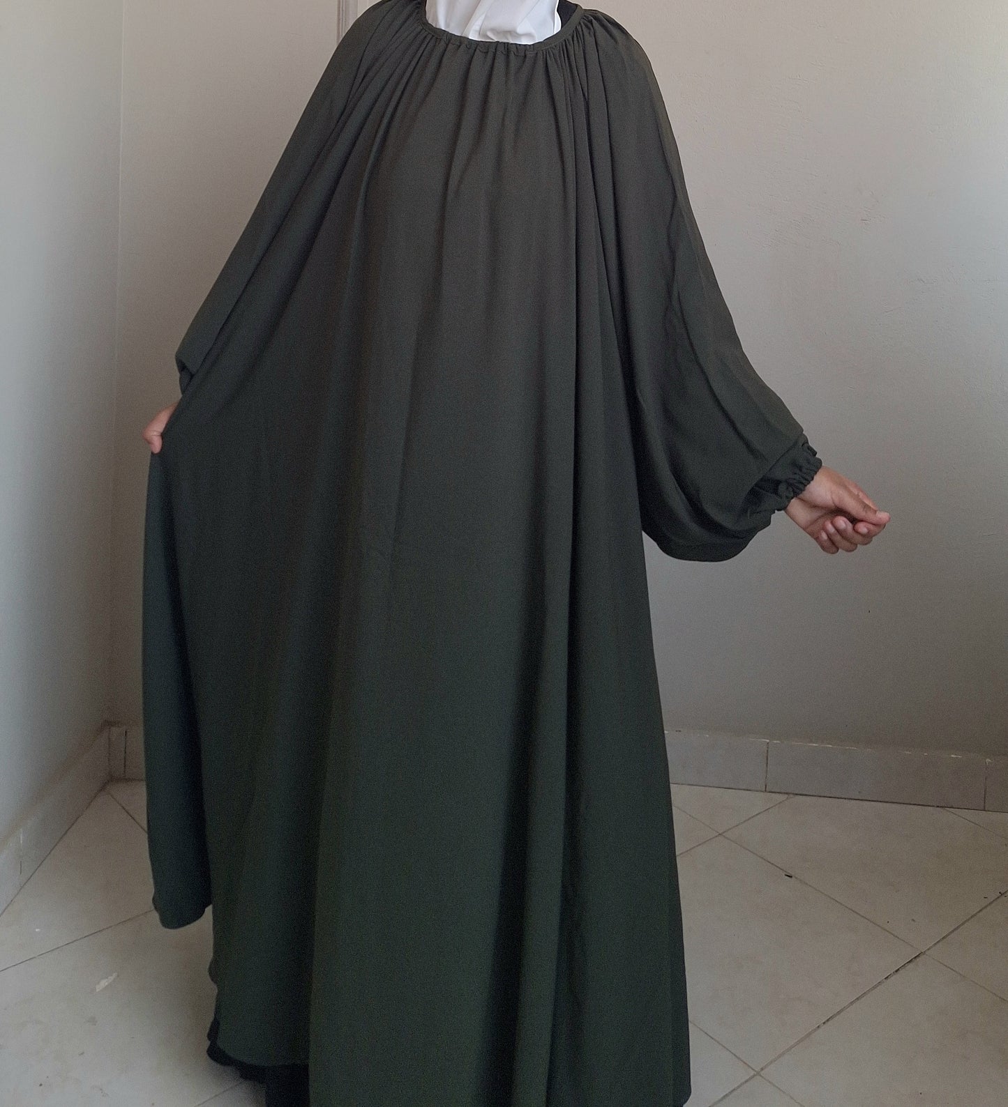 Abaya rose matou