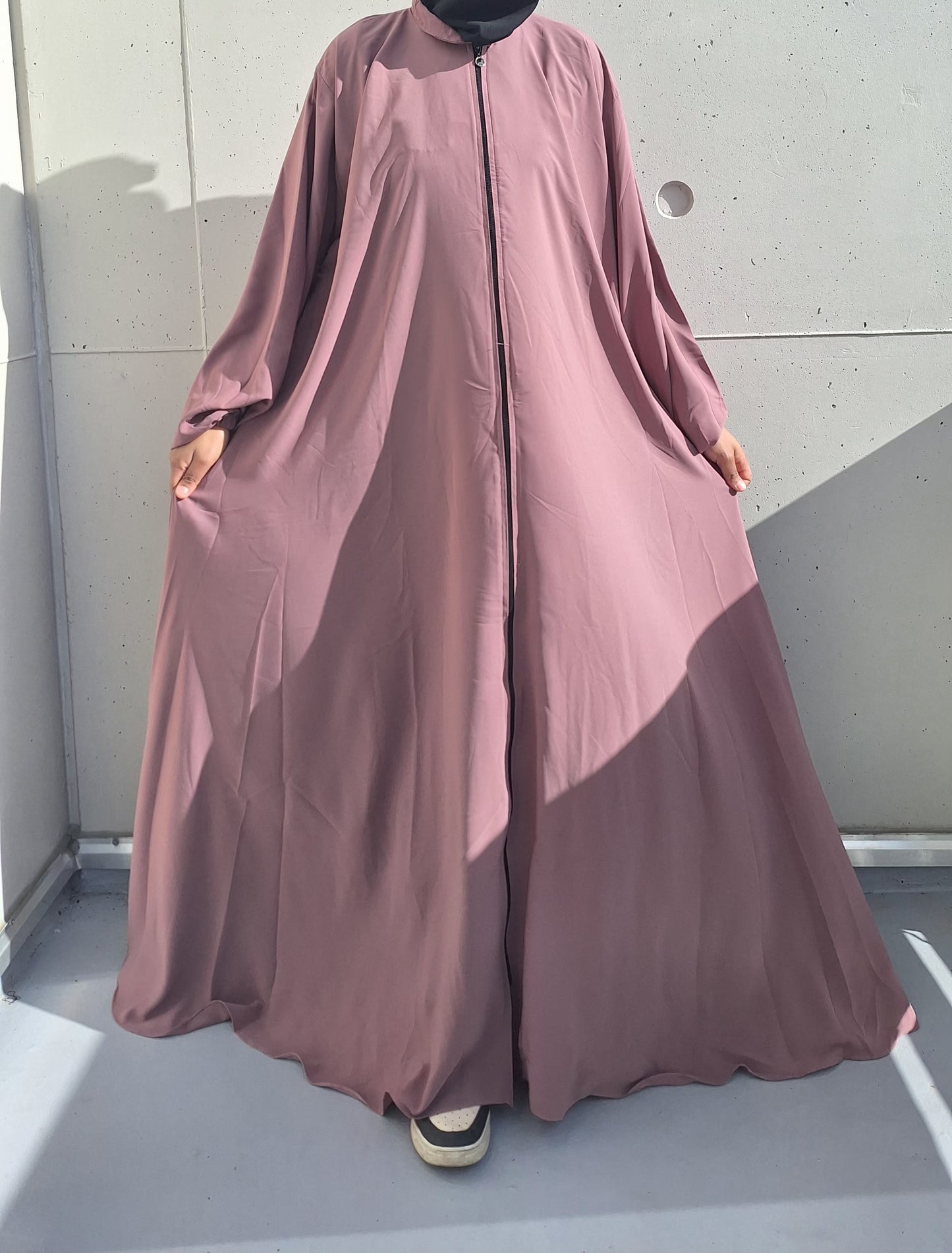 Abaya hana