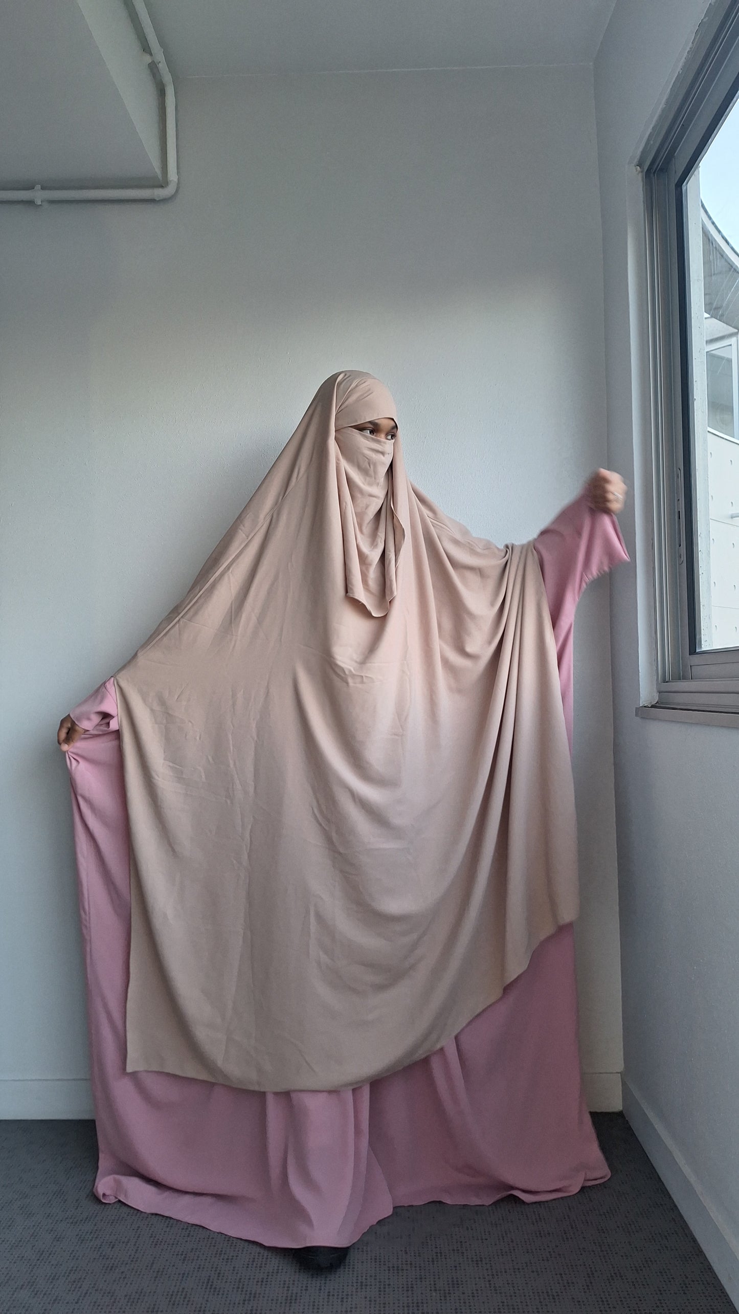 Max khimar