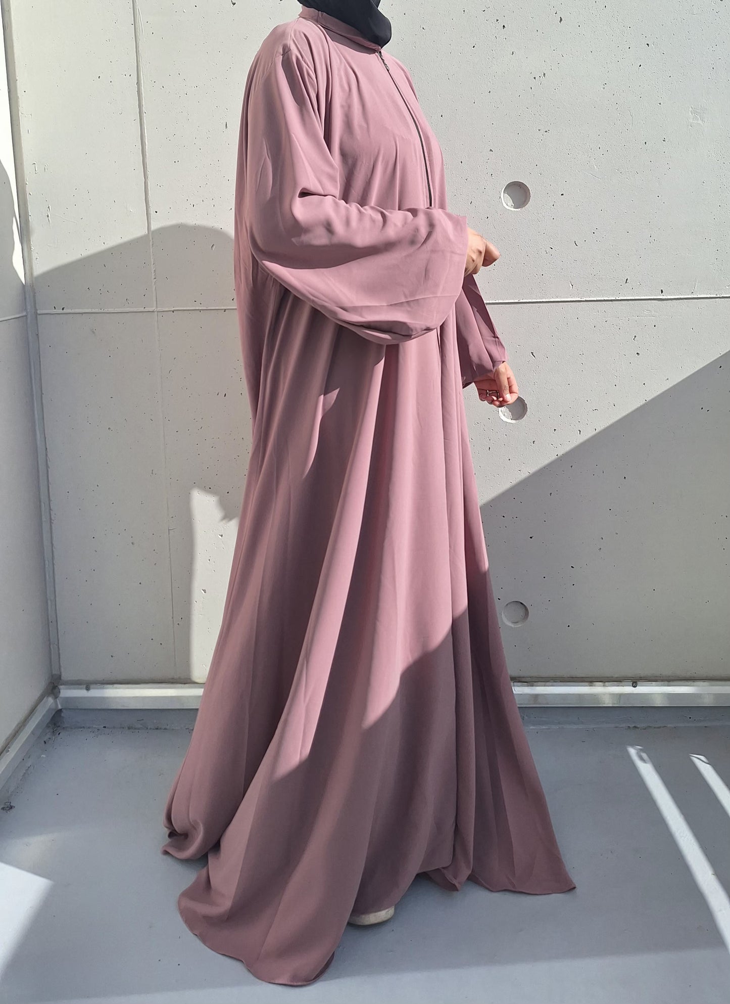 Abaya hana