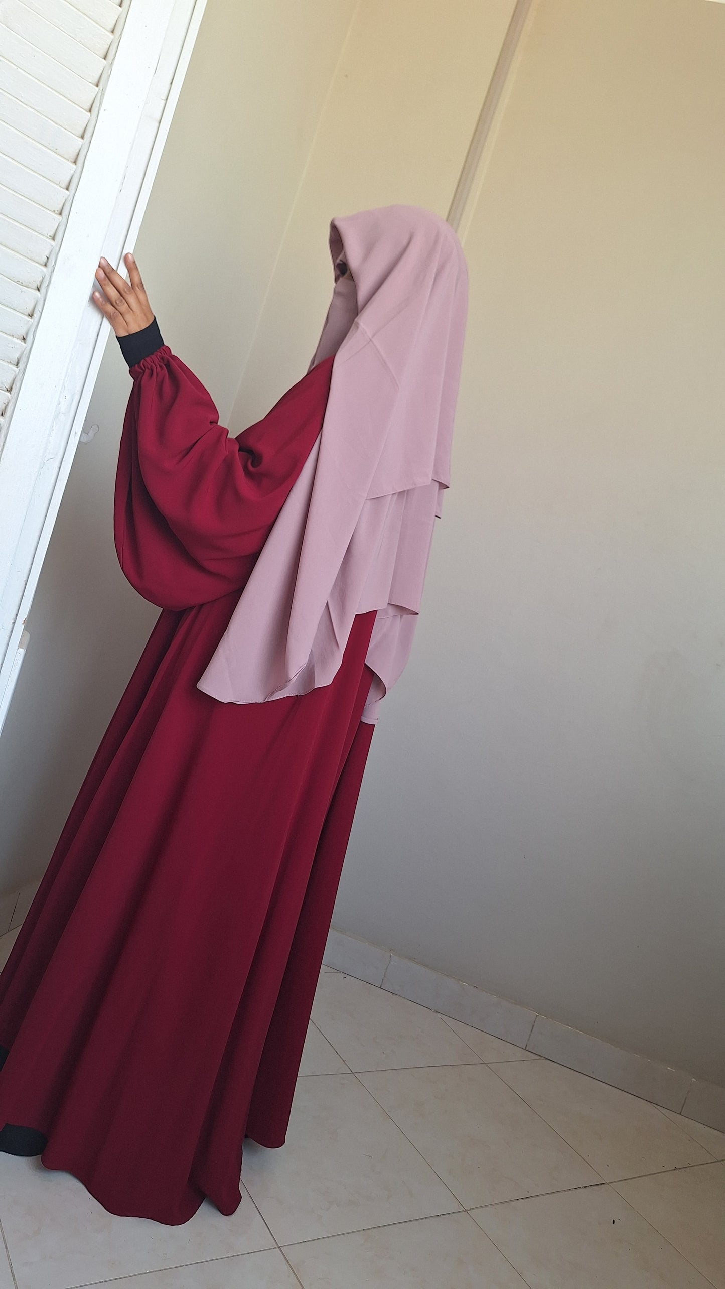 Abaya rose matou