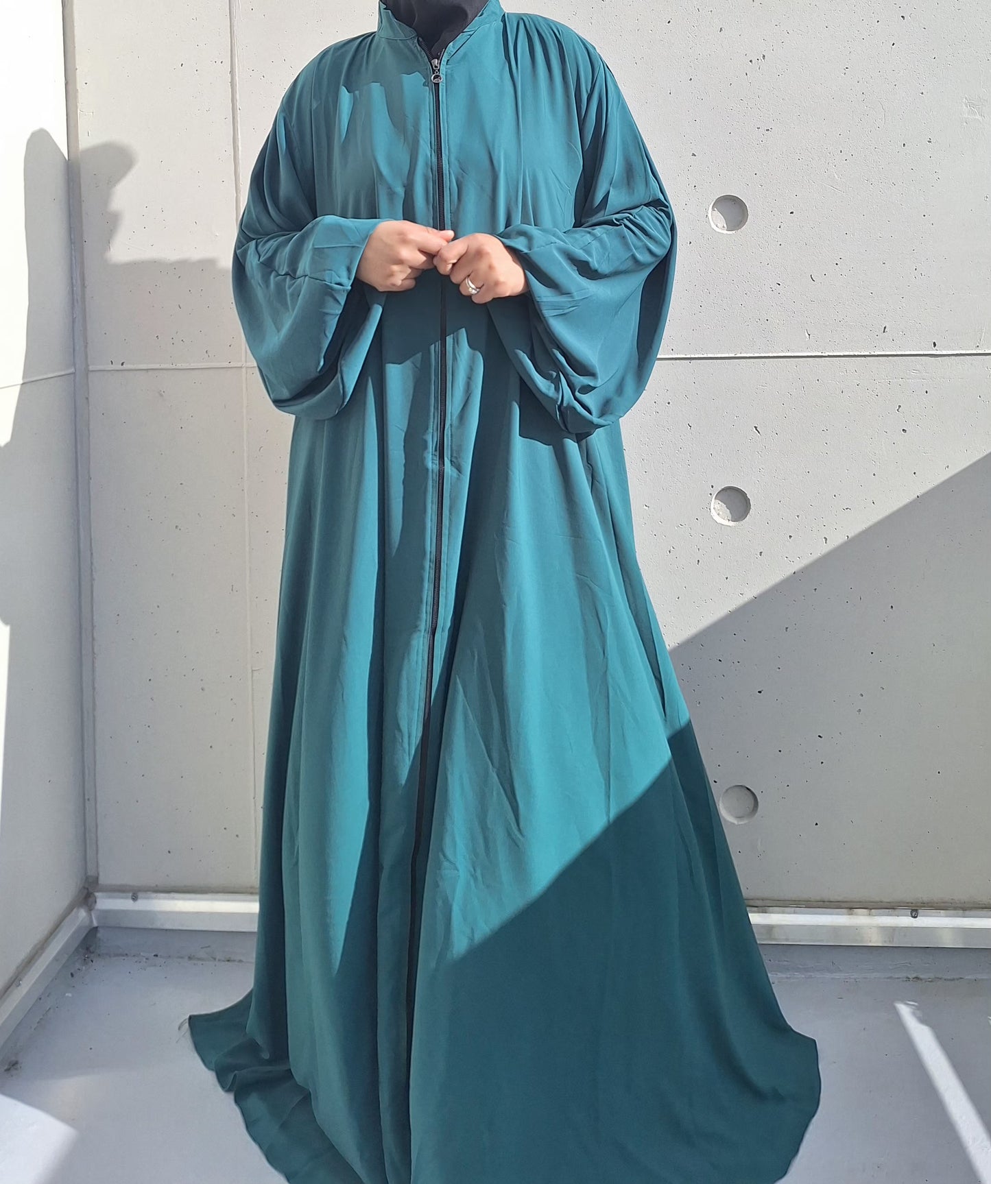 Abaya hana